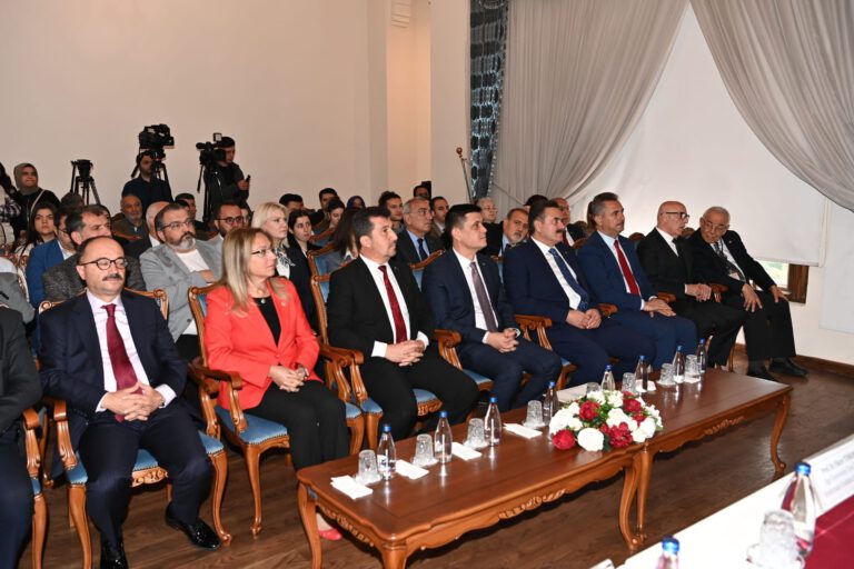Bilge Şair Mahtumkulu Firaki, Doğumunun 300. Yılında Ankara’da Anıldı