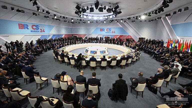 BRICS Zirvesi: Küresel Sistemi Dengeleme Girişimi
