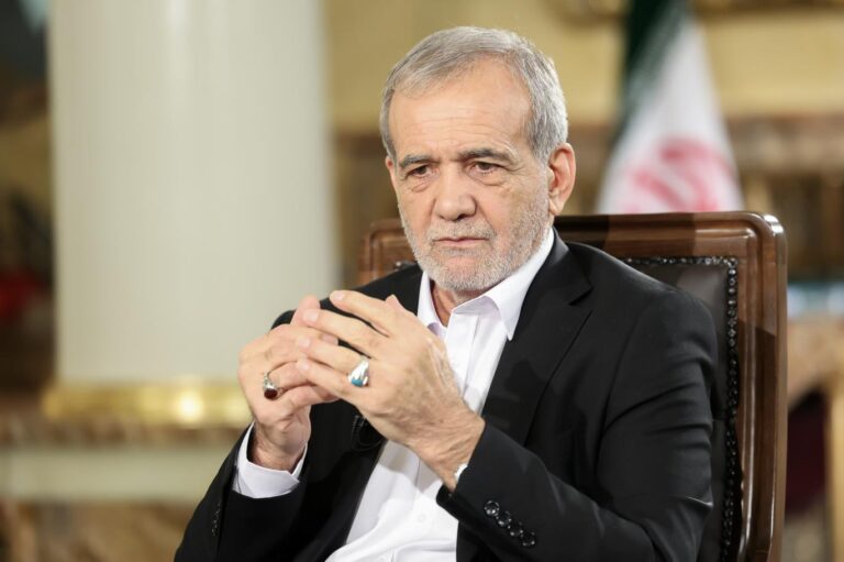 Pezeşkiyan: ’’İran Baskı ve Kuşatma Altında Dayatılan Müzakerelere Girmeyecek’’